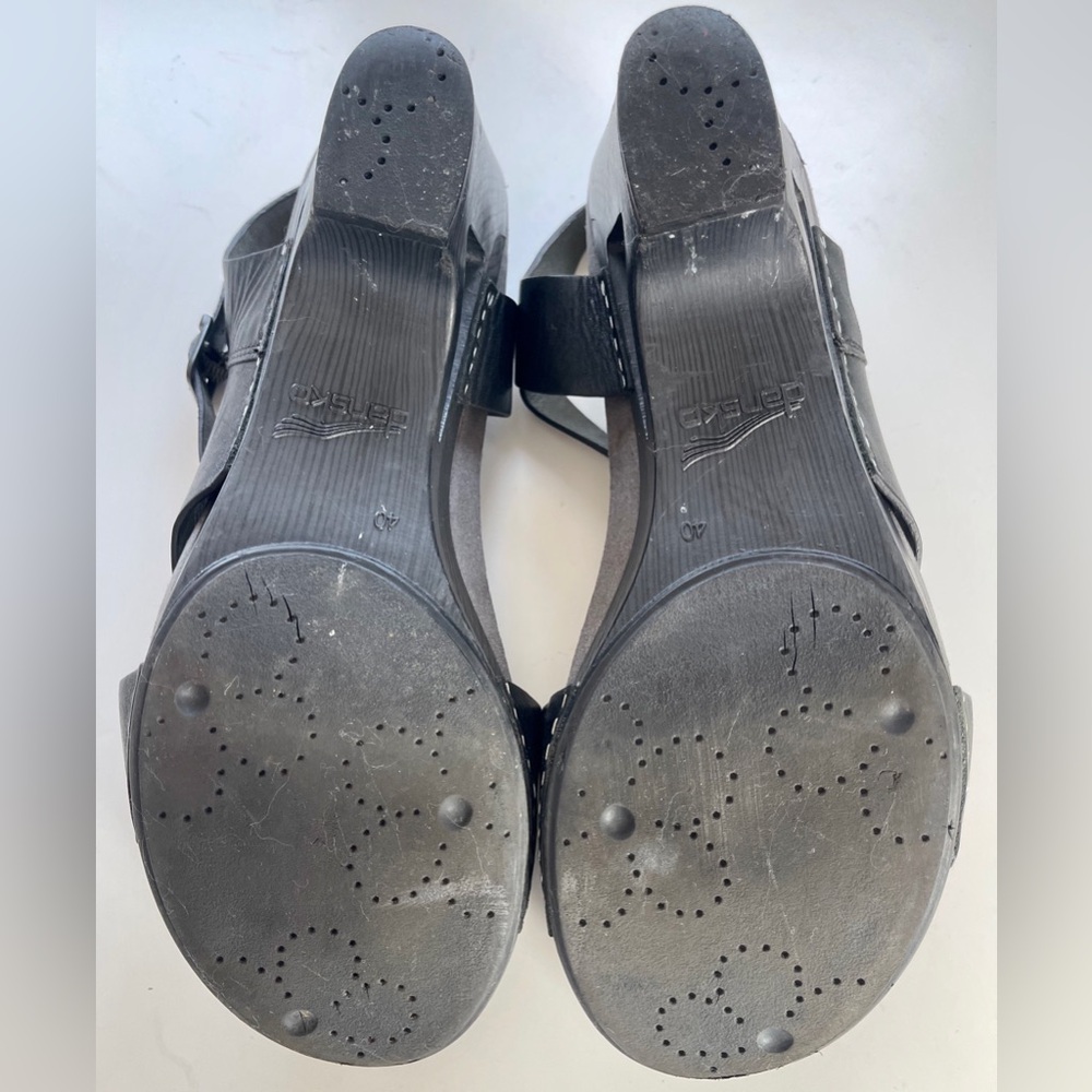 Dansko Tasha Leather Clog Sandals With Cutout Heel Detail Size EU 40 (9.5-10) - Picture 5 of 9